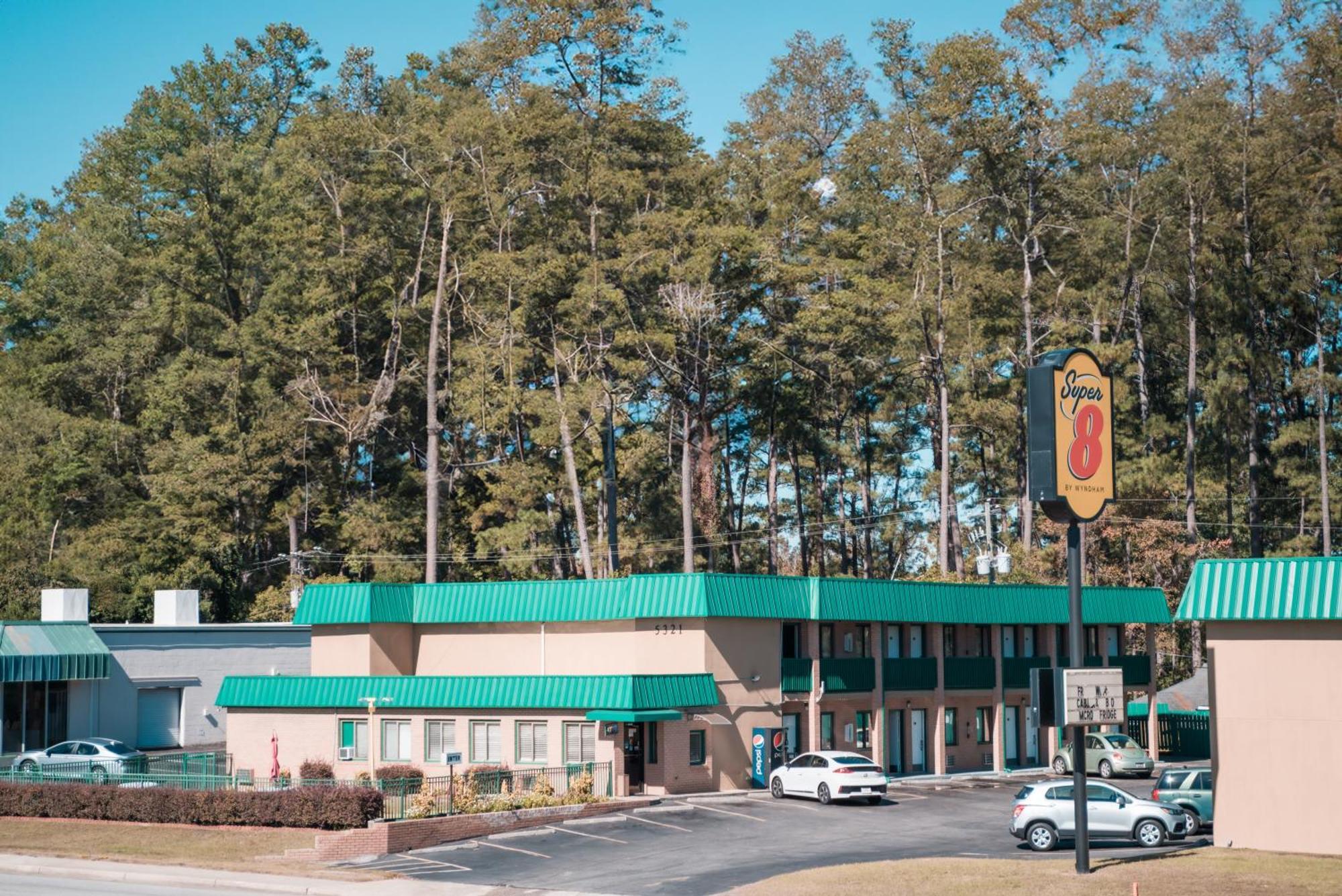 Super 8 By Wyndham Columbia/Ft. Jackson Sc Motel Buitenkant foto